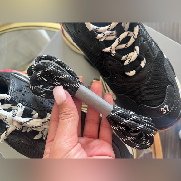 Balenciaga sneakers size 37 - Picture 2 of 4